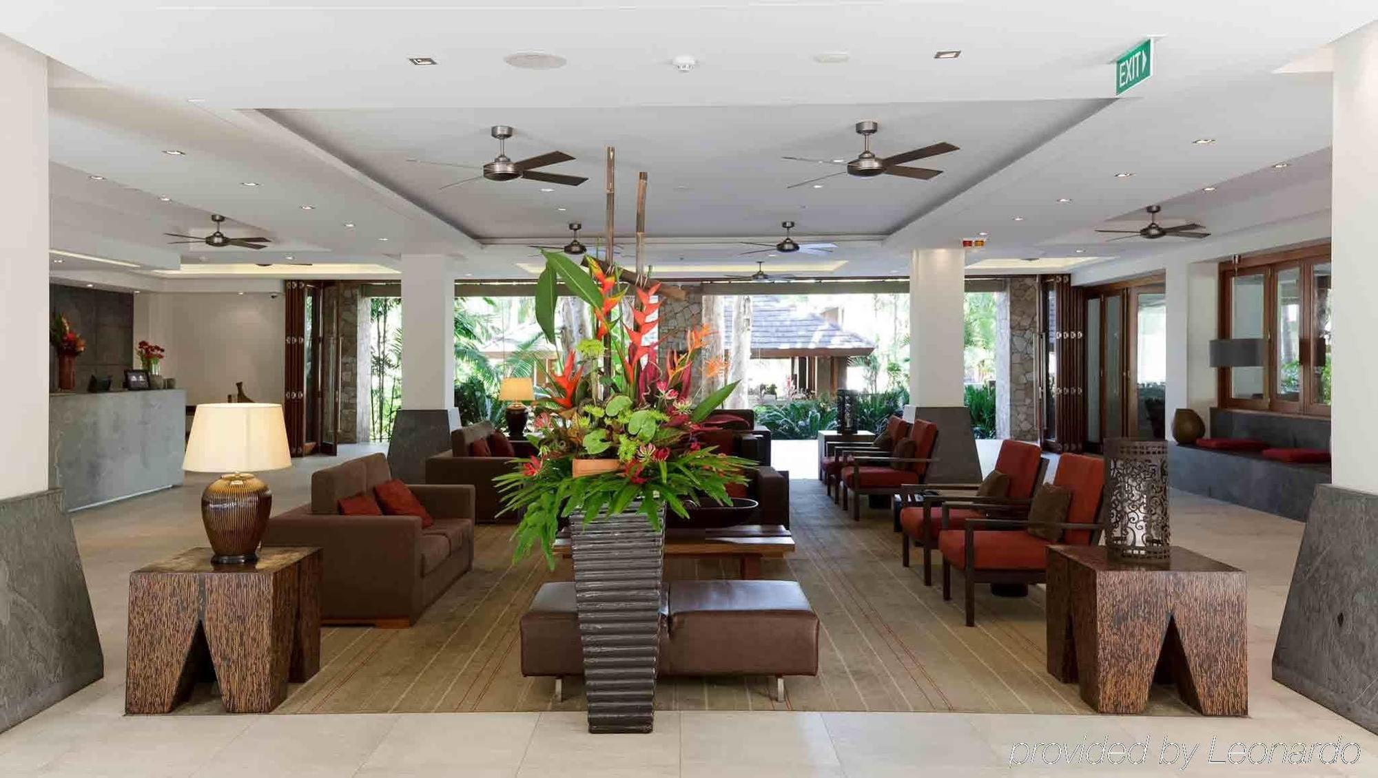 Pullman Palm Cove Sea Temple Resort & Spa Exteriör bild